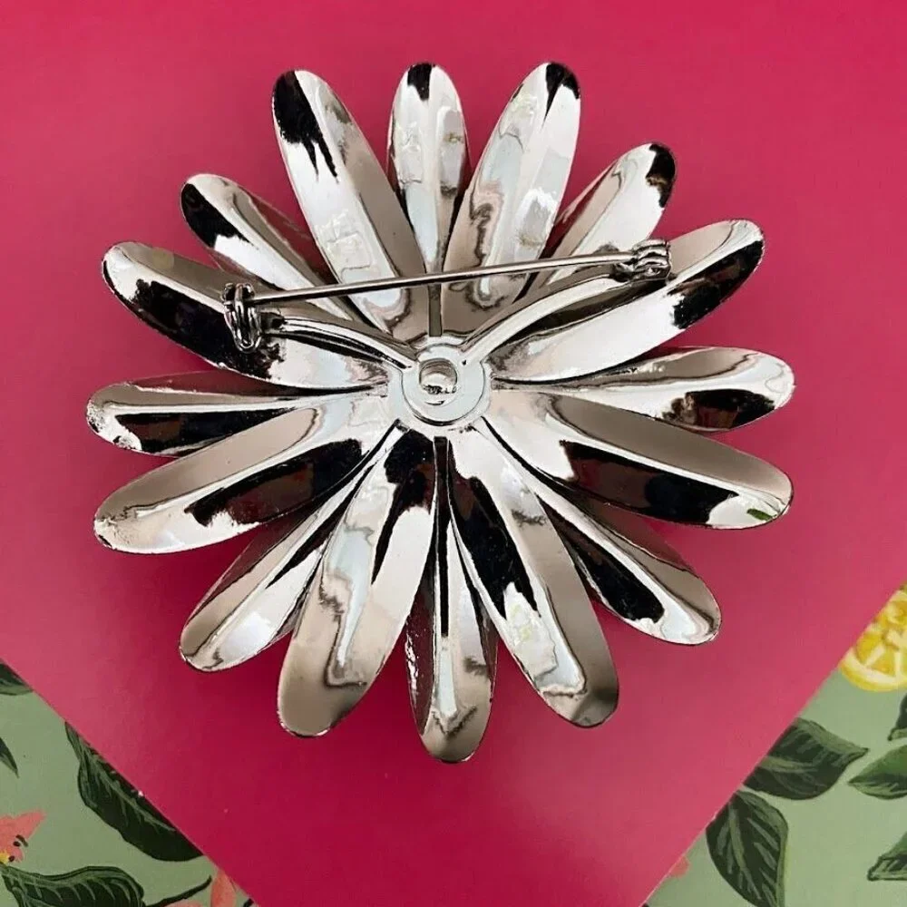 Vintage Flower Metal Petals Silver Tone Brooch Pin